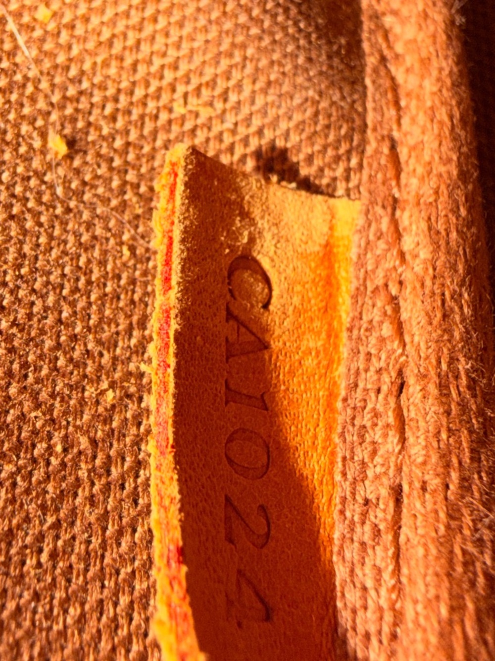 Louis Vuitton Monogram Shoulder Bag in Brown and Gold has strap but not attached - Picture 12 of 12
